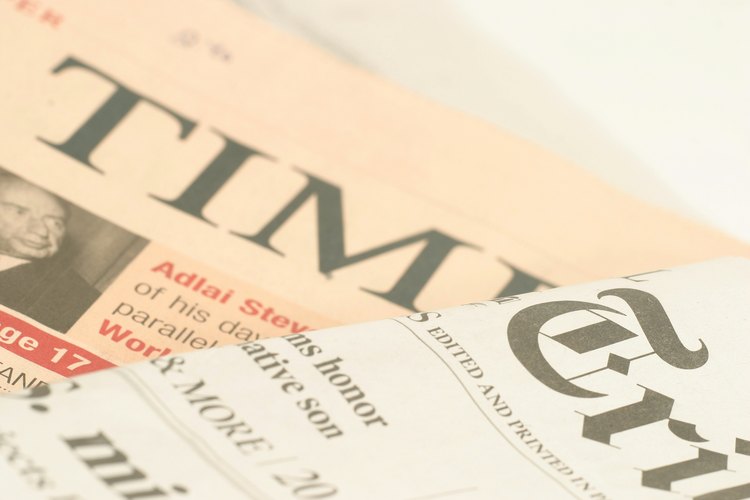 Un periódico es una publicación regularmente programada que provee información sobre eventos actuales.