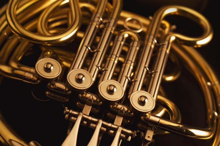 El bronce es muy usado en instrumentos musicales de viento.