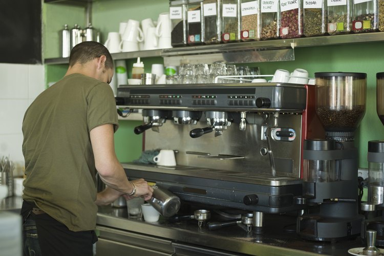 Monta las piezas de tu nuevo tostador de café comercial.
