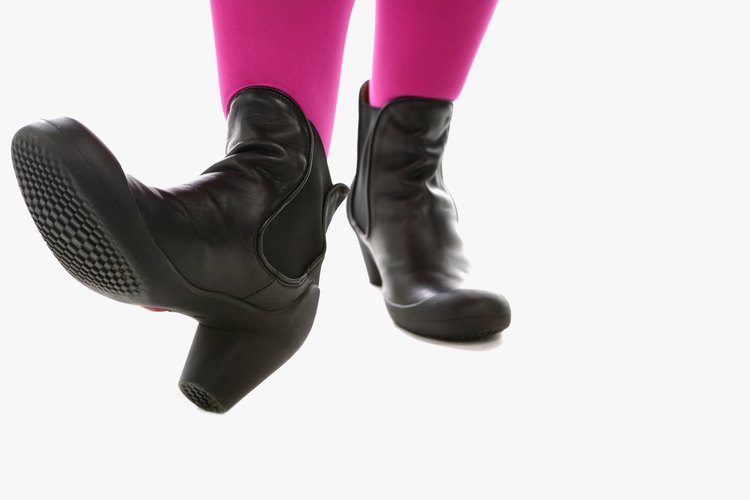Las botas hasta los tobillos fueron un calzado popular en los años 1980.