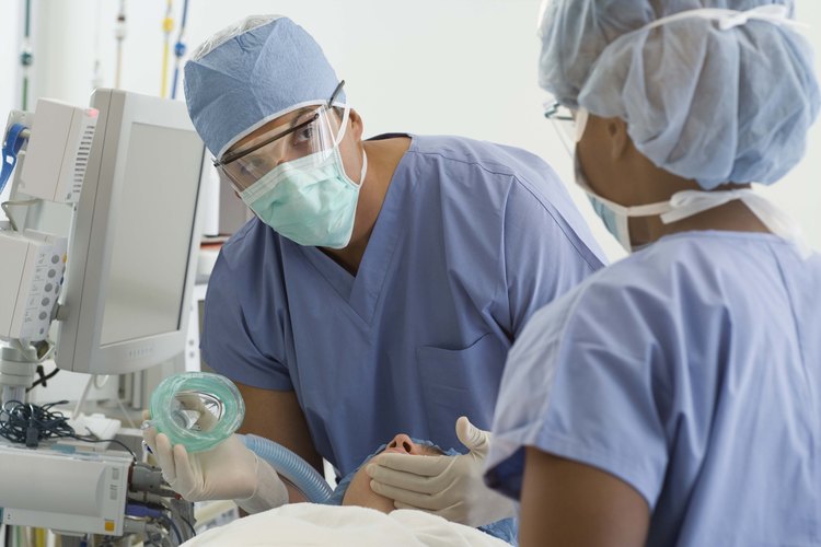 La cirugía oral y maxilofacial tiene sus raíces en el tratamiento de los soldados heridos.