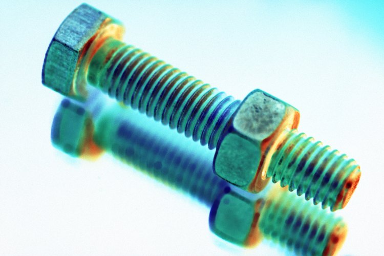 Tornillo y tuerca.