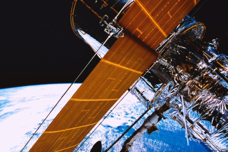 Imagen de un satélite en la órbita de la tierra