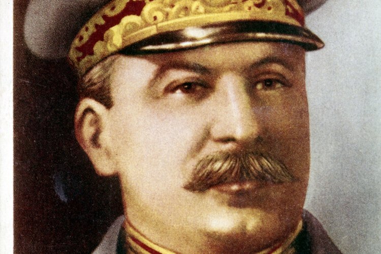 Han habido muchas manifestaciones diferentes de comunismo en el mundo real.