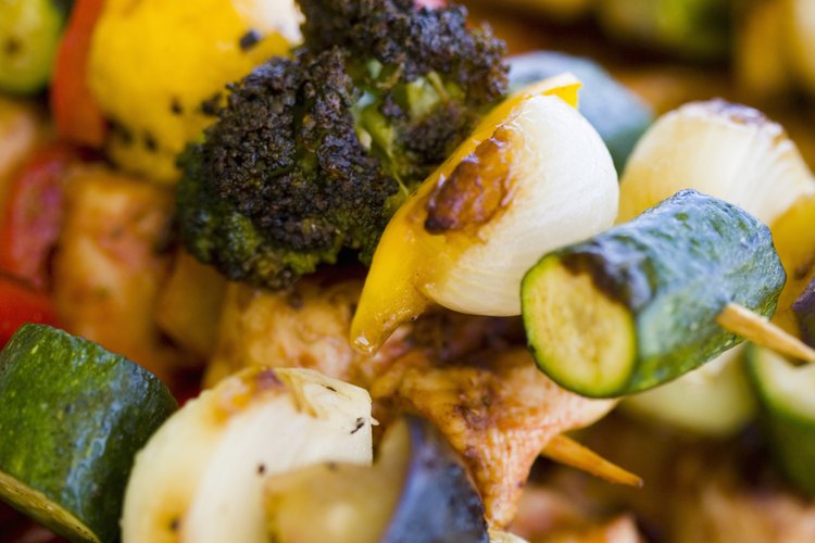 Los vegetales grillados van bien con los platos de pescado a la parrilla.