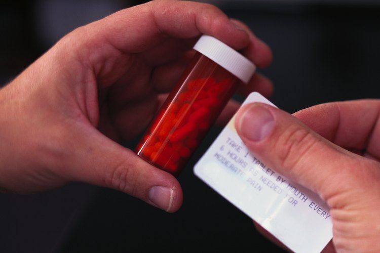 La clindamicina se vende con la marca del laboratorio y como medicamento genérico.