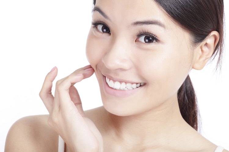 La vitamina E es considerada como antioxidante y puede ayudar a proteger los ojos y pulmones.