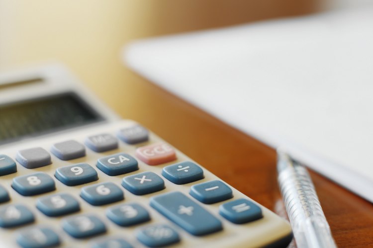 Calcula tu ingreso disponible.