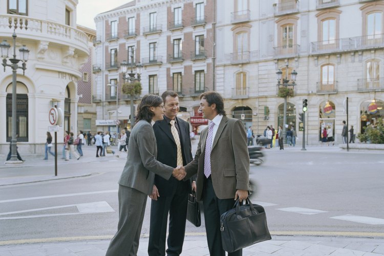 Un saludo cordial es reflejo de profesionalismo.