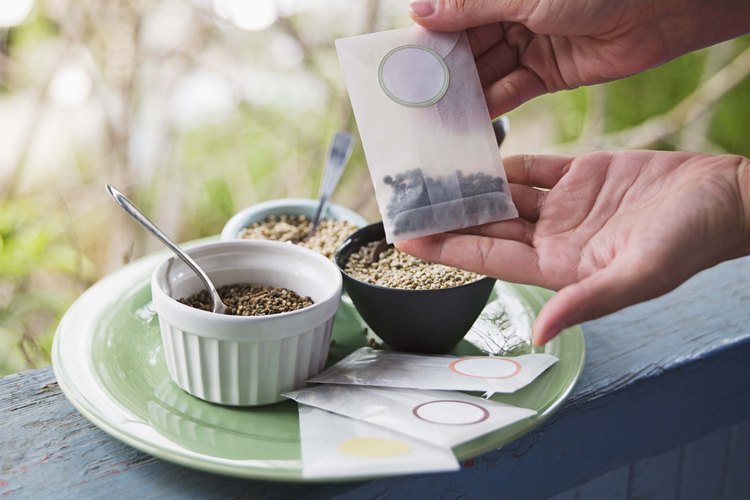 El té de lavanda tiene un sabor herbáceo y persistente.