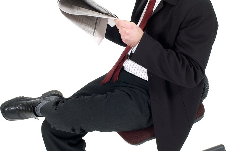 Como un instrumento de deuda o de acciones preferentes, un valor convertible paga un interés fijo o paga los dividendos a los inversores.