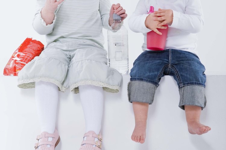 Al final del segundo año, la mayoría de los niños tienen un vocabulario de aproximadamente 50 palabras.