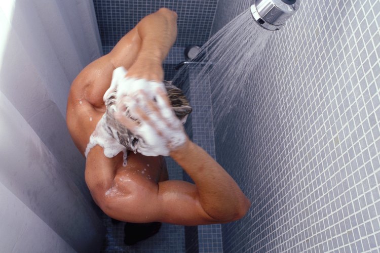 La pérdida de cabello normal ocurre en la ducha.