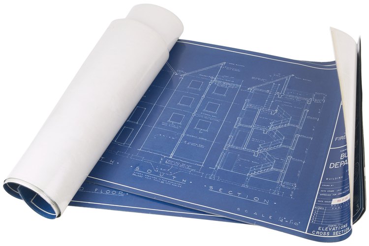 Los planos se parecen debido a las prácticas estandarizadas de dibujo en ingeniería.