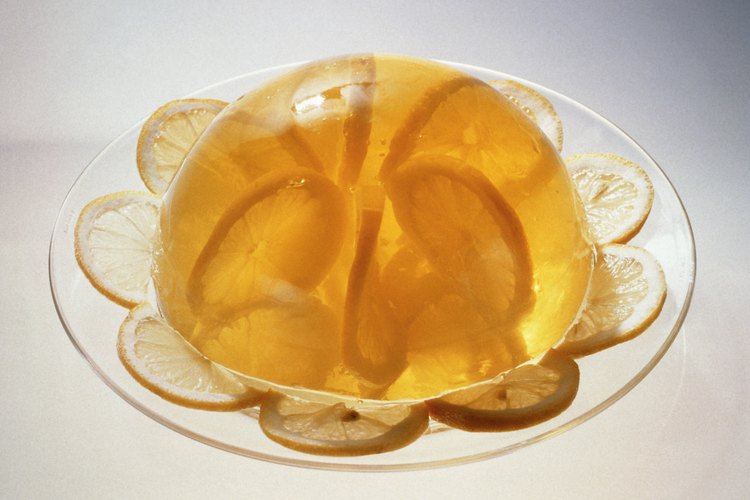Si quitas la gelatina antes de tiempo se romperá.