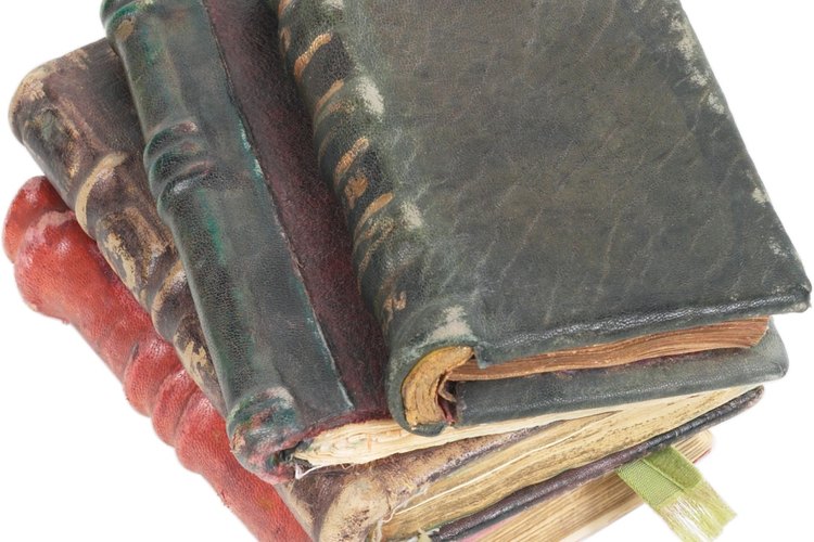 Simón Rodríguez educó a Bolívar bajo los preceptos de Rousseau .