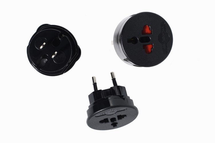 Los adaptadores están disponibles para una variedad de enchufes extranjeros.