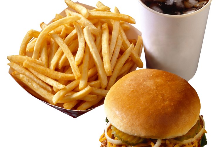 Las comidas rápidas contienen mucho aceite hidrogenado.