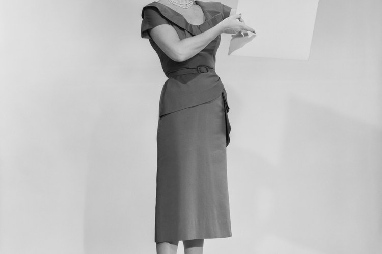 En la década de 1950, las mujeres en general, permanecieron en la casa o trabajaron en sectores como la educación y la enfermería.