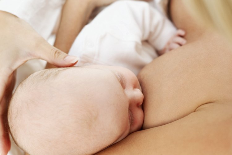 Tener una imagen de tu bebé o tener a tu bebé cerca también puede ayudar a producir más leche.