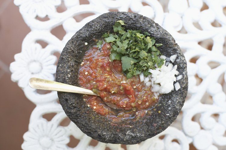 Haz salsa en una licuadora.