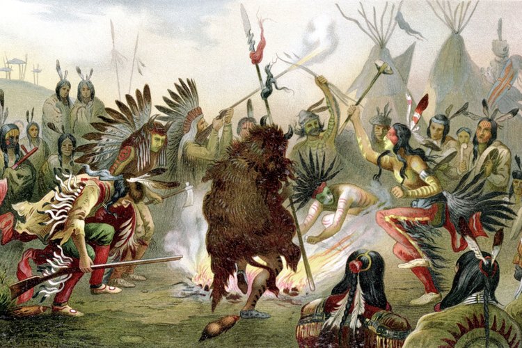 Una danza de guerra de indios sioux practicada por las tribus antes de la batalla.