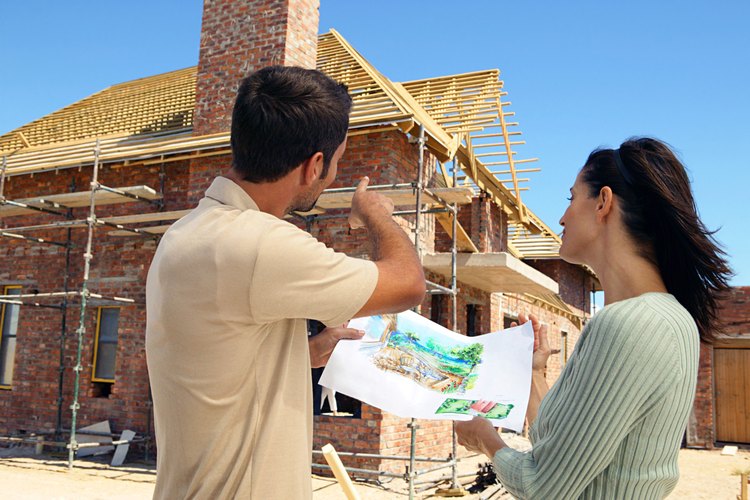 Construir una casa puede ser gratificante.