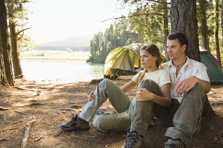 Hay varias opciones para acampar en Lake of the Woods, Oregon.