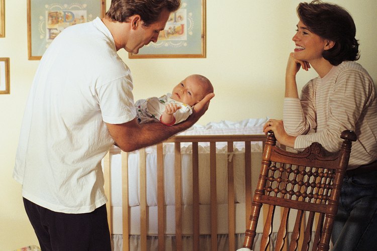 Algunos padres adoptivos prefieren esperar hasta que su bebé esté en casa para montar su habitación.