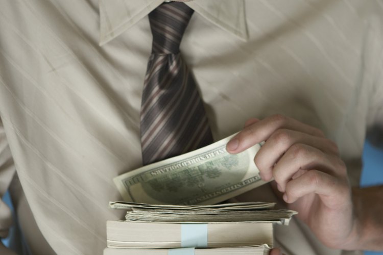 Si se sospecha que un empleado roba a la empresa o compañeros de trabajo, es causa de despido.