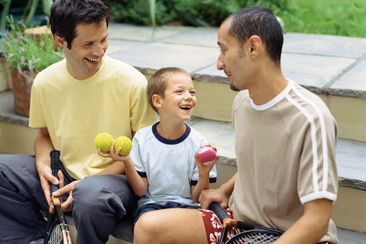 Son todavía pocos los países que admiten la adopción para matrimonios gay.