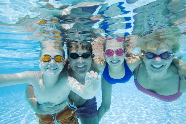 Los altos niveles de cloro pueden hacer una piscina demasiado incómoda para nadar.