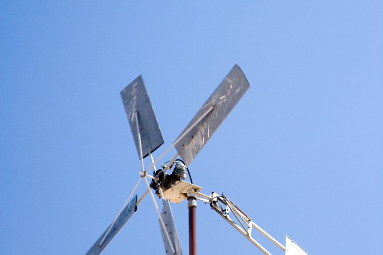 Algunos anemómetros rotatorios se asemejan a los molinos de viento.