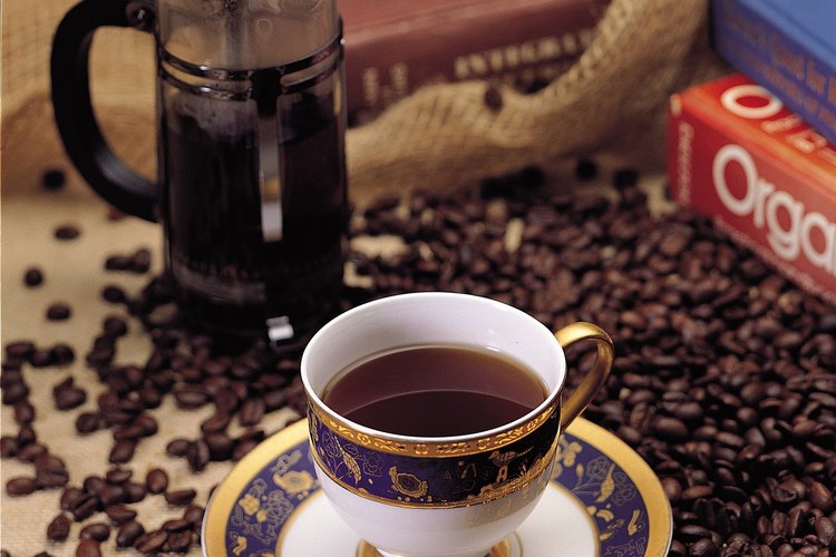 Las máquinas para hacer café de filtro y las de café expresso difieren.
