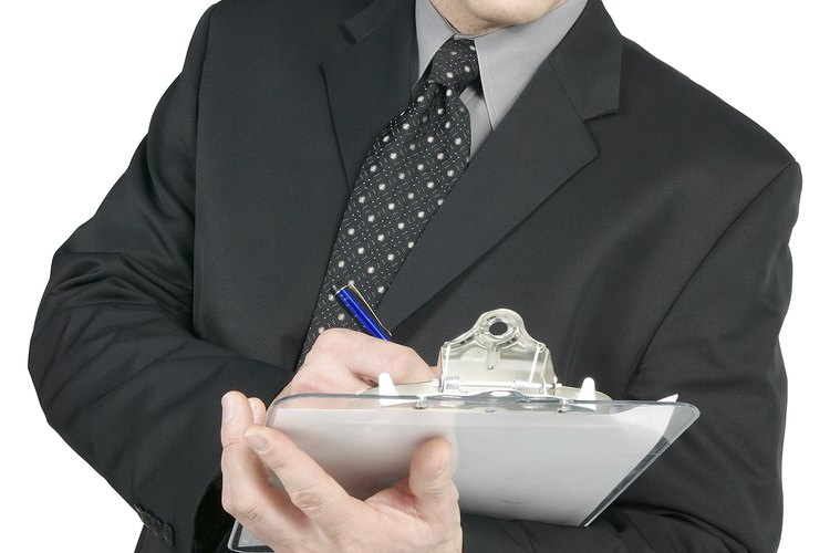 Establece una junta de revisión de materiales para identificar el inventario obsoleto, recomienda AccountingTools.