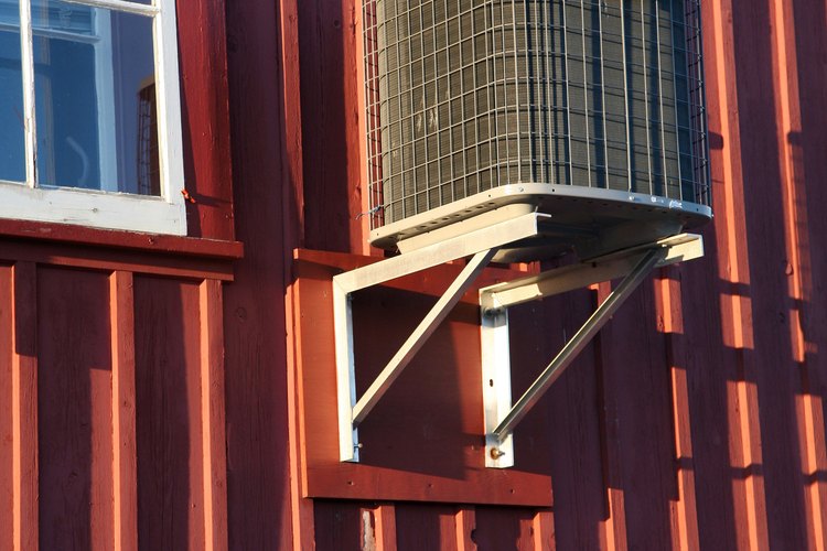Un sistema de aire acondicionado con refrigerante R22 debe ser convertido para acomodar el refrigerante R410A.