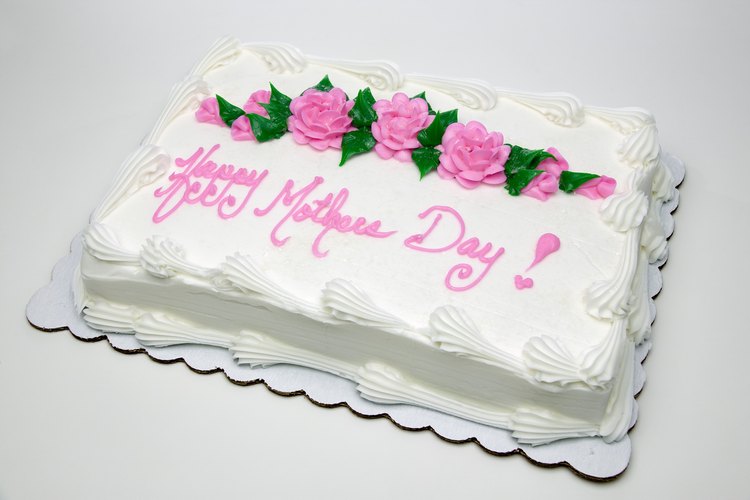 Dale a tu pastel del Día de las Madres una decoración particular.