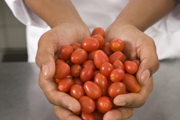 Los tomates cherry están llenos de vitamina C y anti oxidantes.