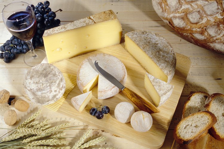 Para el graduado que le gusta el vino y el queso, celebra una