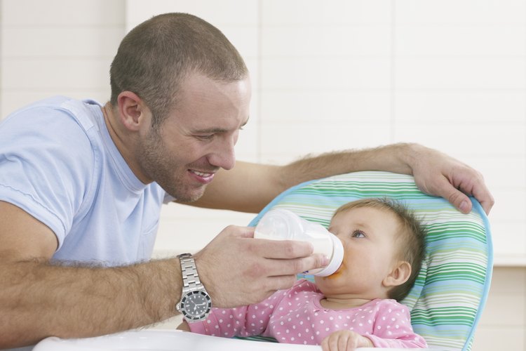Algunos bebés prefieren el nivel de flujo más rápido y necesitan de un chupete de etapa tres.