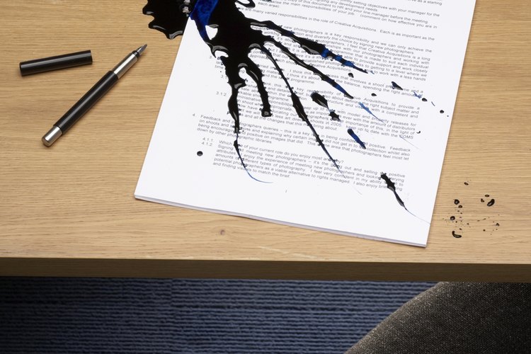 La tinta contiene altos niveles de colorante y es difícil de eliminar.