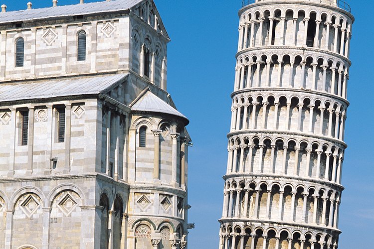 La Torre Inclinada de Pisa es un ejemplo de un asentamiento problemático.