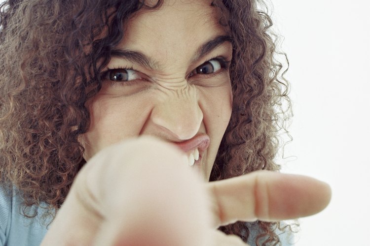 Una esposa narcisista lleva el fastidio a un nivel completamente nuevo.