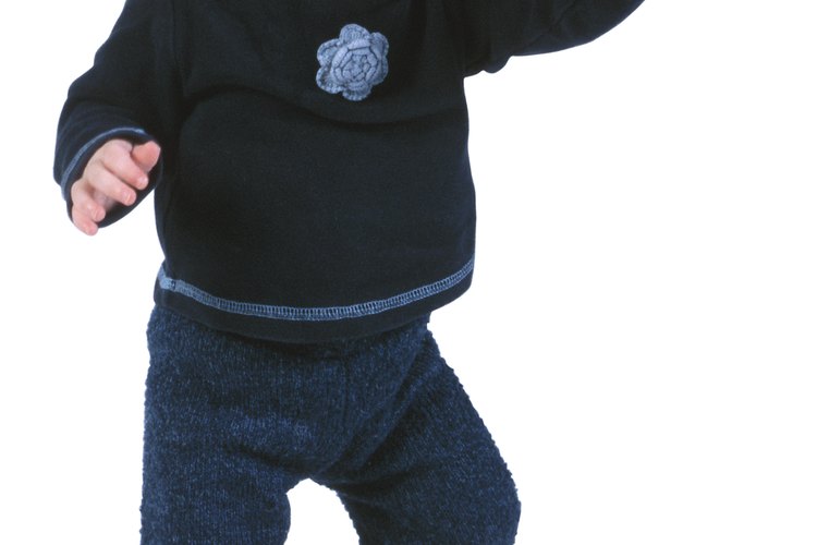 Permitirle al niño explorar su medio ambiente lo ayuda a crecer a nivel cognitivo.