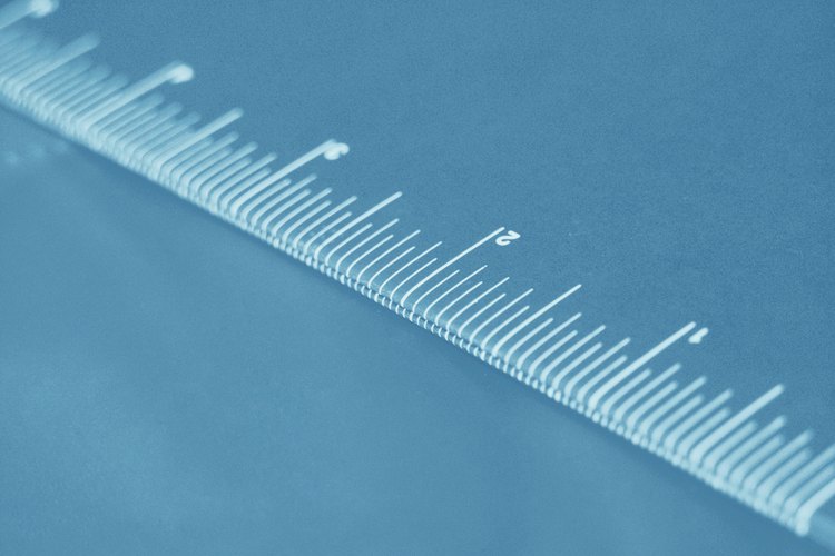 Un centímetro es equivalente a 10 mm.