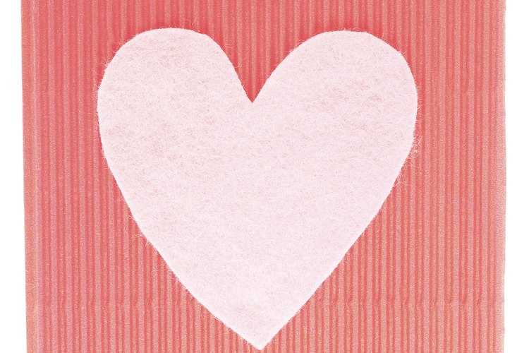 El rosa se asocia con Hello Kitty.