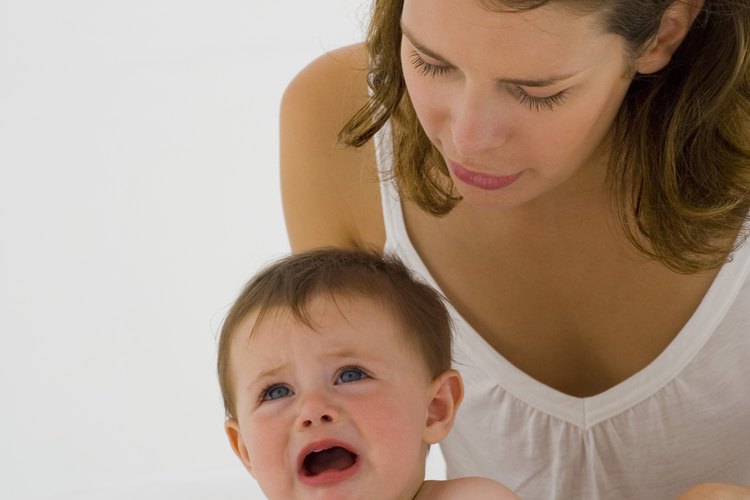 El proceso de dentición puede ser doloroso tanto para el bebé como para la mamá.