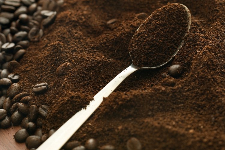 El café ayuda a neutralizar los olores de tu casa.