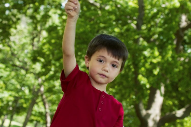 Anima a tu hijo a aprender acerca de la historia de la bandera de Estados Unidos.