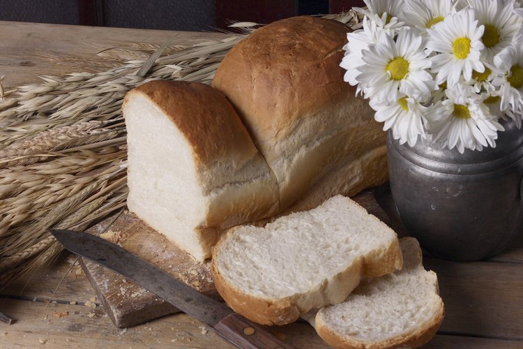La harina de maíz blanca se utiliza en las recetas de pan en los estados del sur.